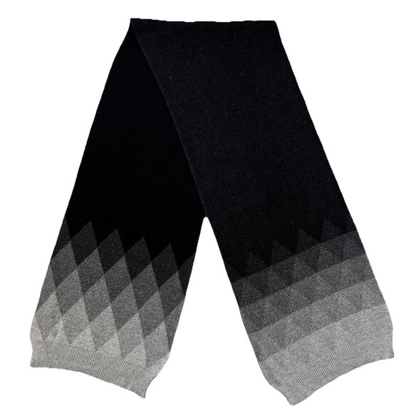 Banana Republic Merino Wool Scarf Black Gray Ombre Geometric 12” x 67” - Picture 2 of 5